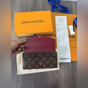 Louis Vuitton Sarah Wallet